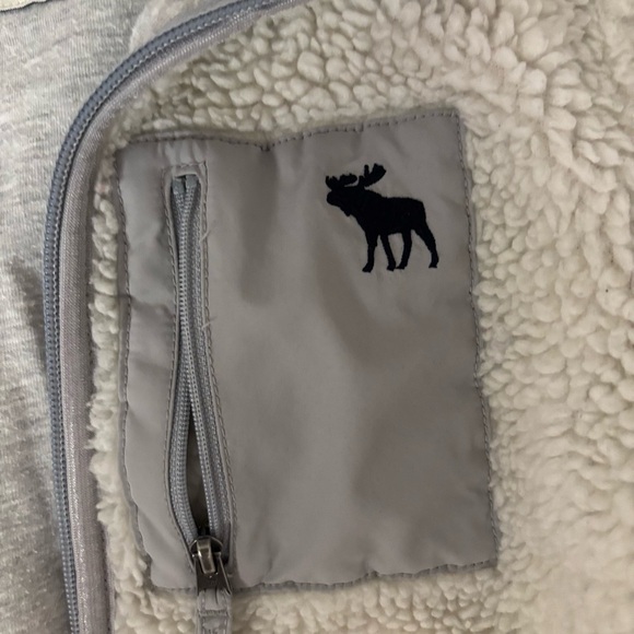 Abercrombie Kids White Fleece Jacket - Picture 2 of 6